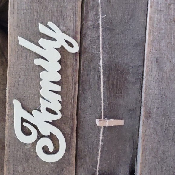 Family picture hanger barnwood sign - Picture 3 of 3